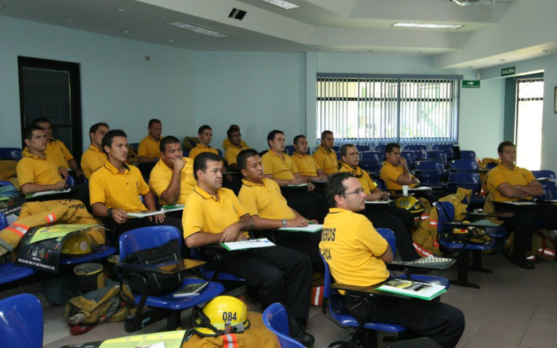 Charla a parte del Benemérito Cuerpo de Bomberos de Costa Rica, Coronado